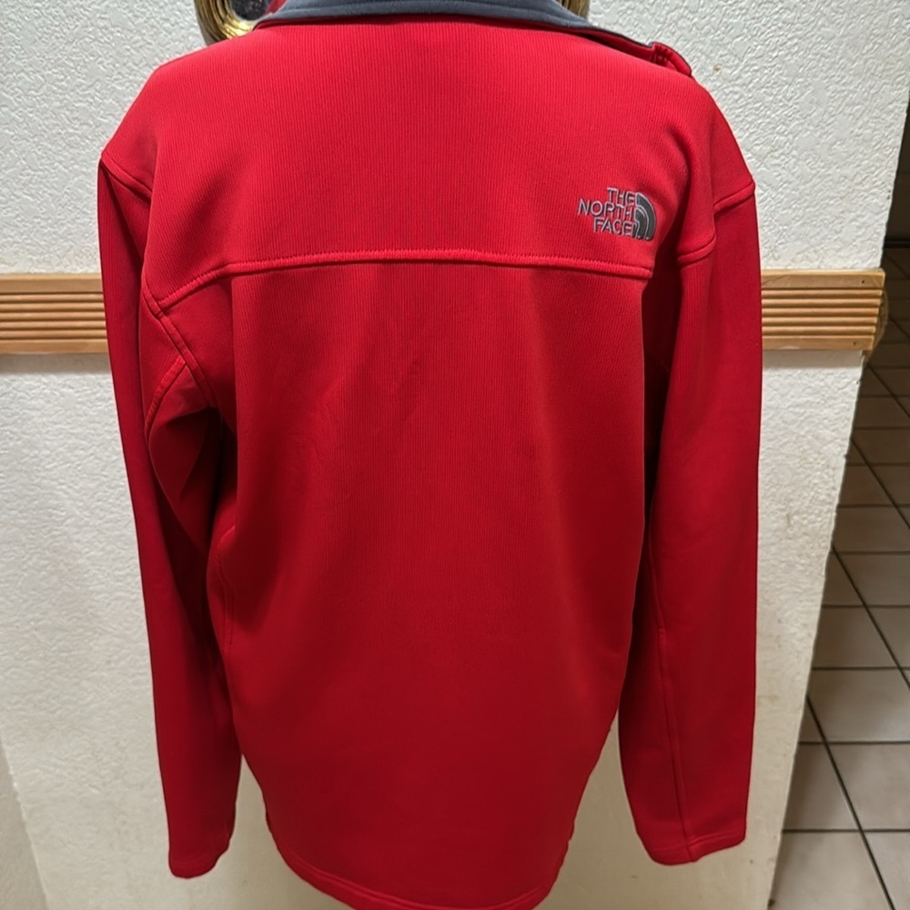 The North Face Men’s Vibrant Red Zip Up Jacket Size M - Picture 7 of 11
